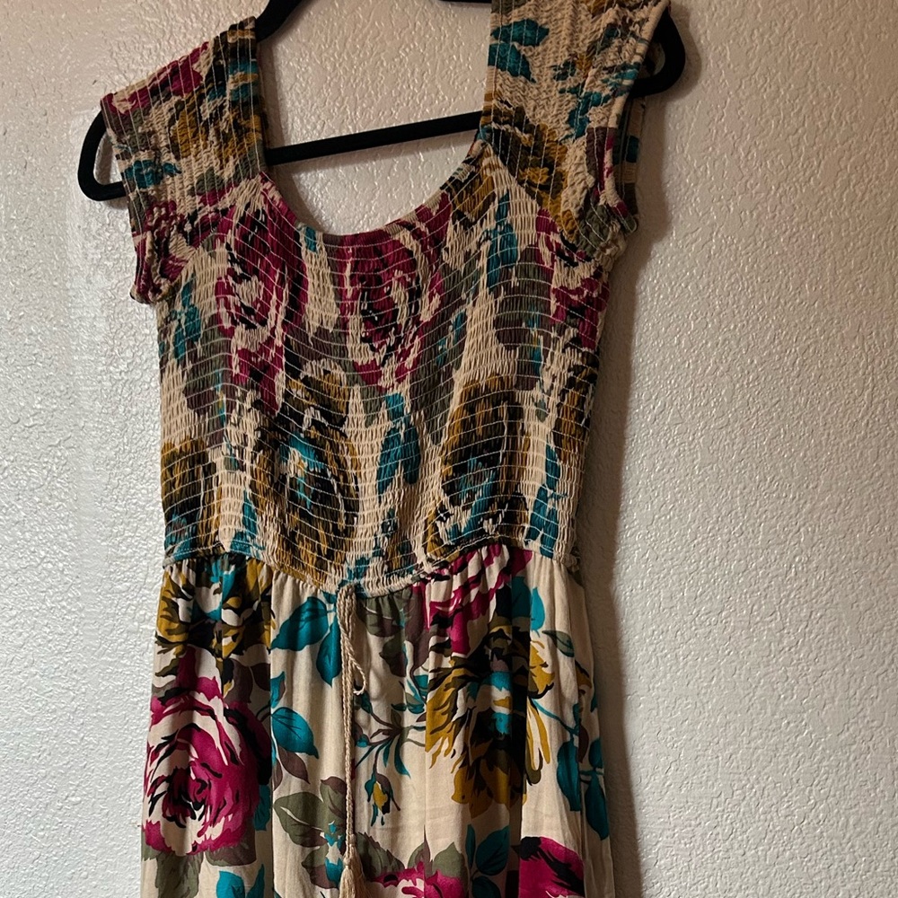 Elegant Floral Maxi Dress in Cream and Pink